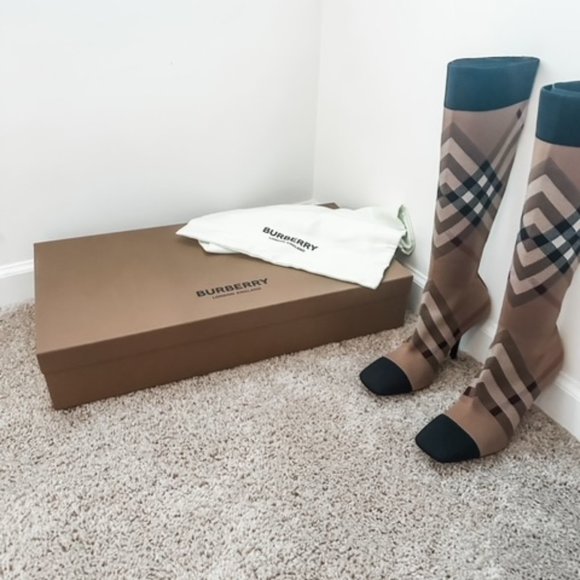 Burberry Dolman Check Tall Stiletto Boots - 8.5US - Picture 1 of 8